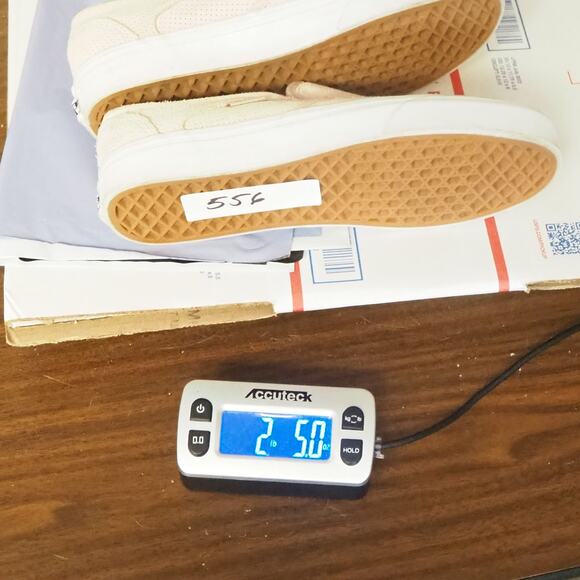 Vans Off the Wall Asher Suede Leather Perforated Slip‎ Ons Rose Pink Womens Sz 8 - Picture 10 of 10